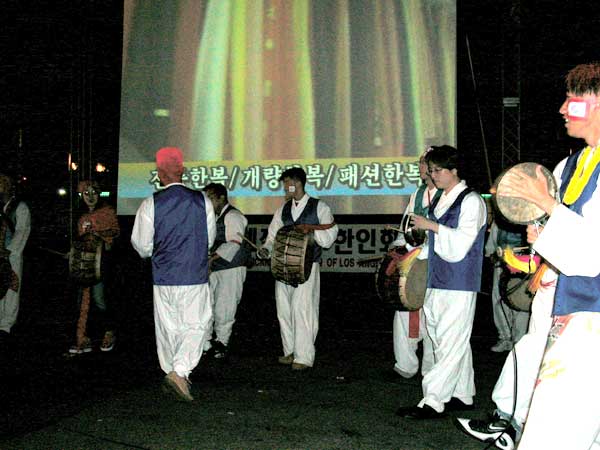 playwright Tony Kushner ups the ante for an auction item